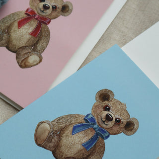 Vikt kort, Play, Blue Bow Teddy