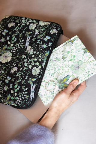 Quiltet Computersleeve, Green Butterflies